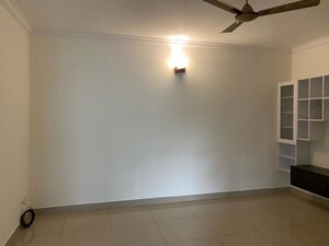 Room in 2 BHK Apartment at Arvind Skylands, Jakkuru – for Rent