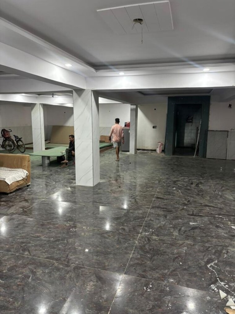  Parking, sector 85 5 Bedroom 365 Sq.Yd. Builder Floor In Sector 85 Faridabad 10564199