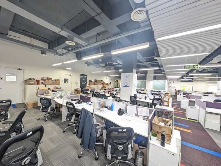 Gym, lower parel west Commercial Office Space 17000 Sq.Ft. In Lower Parel West Mumbai 10564225