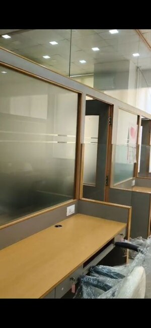 Furnished Amenities in  Office Space at Morya Landmark 1, Andheri West – for Rent
