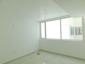Room in 3 BHK Apartment at Aurobindo The Regent, Kondapur – for Sale