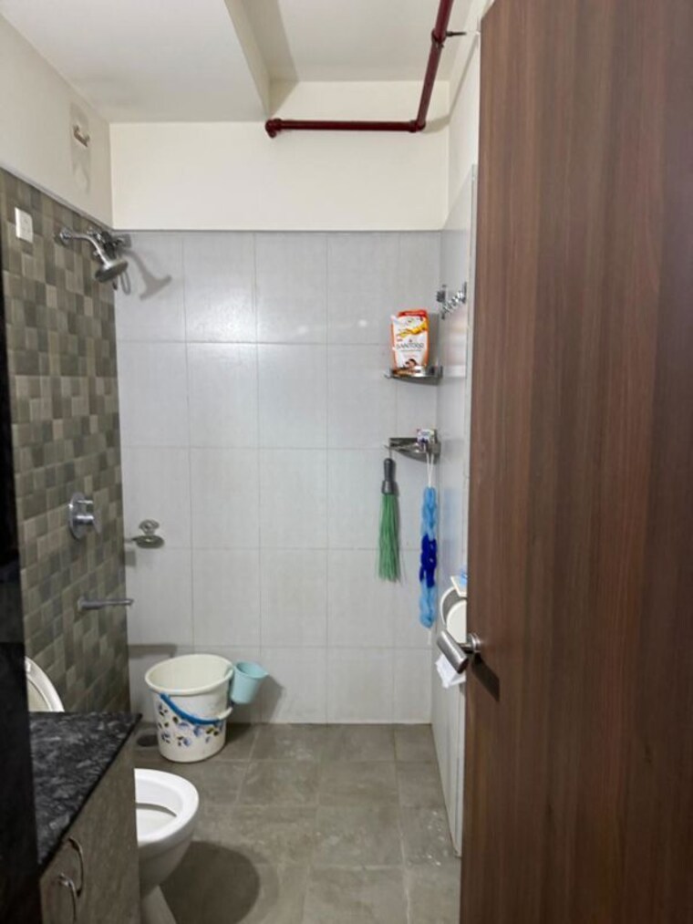 Bathroom, gera-adara 2.5 Bedroom 700 Sq.Ft. Apartment In Hinjewadi Pune 10564311