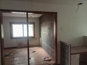 Room in  Apartment at Date Nagar – for Sale