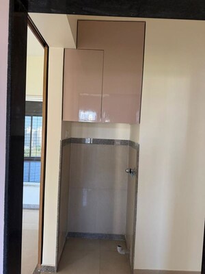 Furnished Amenities in 3 BHK Apartment at Kalpataru Hills Phase II, Manpada – for Rent