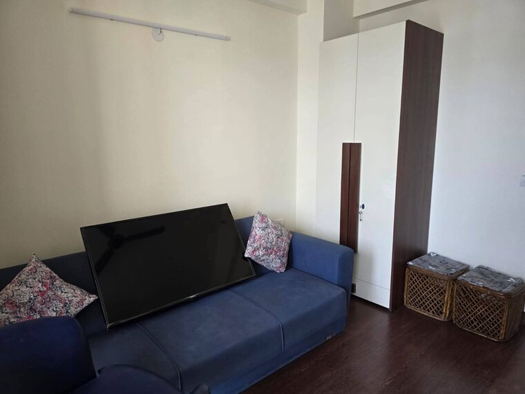Living Room, sector 108 3 Bedroom 750 Sq.Ft. Apartment In Sector 108 Gurgaon 10560592