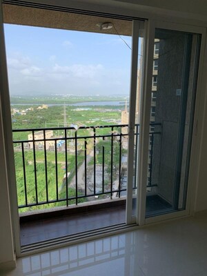 Balcony in 2 BHK Apartment at Kalpataru Paramount, Kapur Bawdi – for Rent