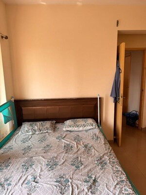 Bedroom in 1 BHK Apartment at Kalpataru Hills, Manpada – for Rent
