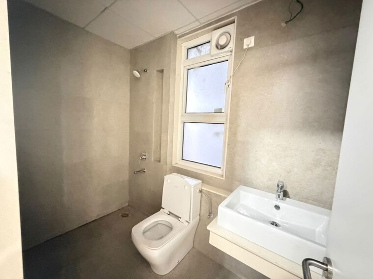 Bathroom, tata-serein 3 Bedroom 1100 Sq.Ft. Apartment In Pokhran Road No Two Thane 10564463