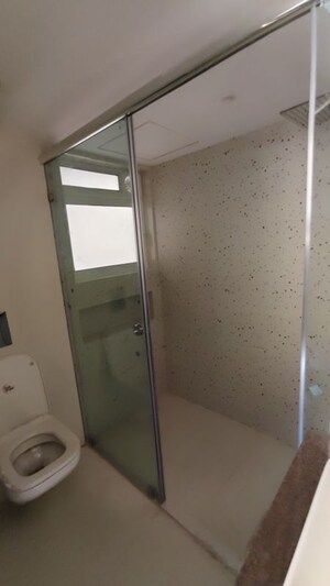 Bathroom in 4 BHK Apartment at Mahavir Square, Manpada – for Rent