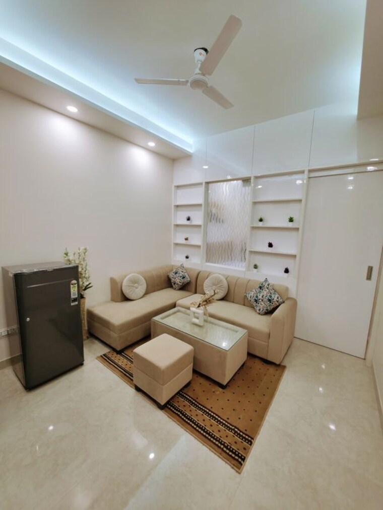 Living Room, dlf city phase 3 1 Bedroom 600 Sq.Ft. Builder Floor In Dlf City Phase 3 Gurgaon 10564484