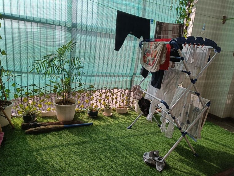 Balcony, sector 26 3 Bedroom 2000 Sq.Ft. Independent House In Sector 26 Noida 10564488