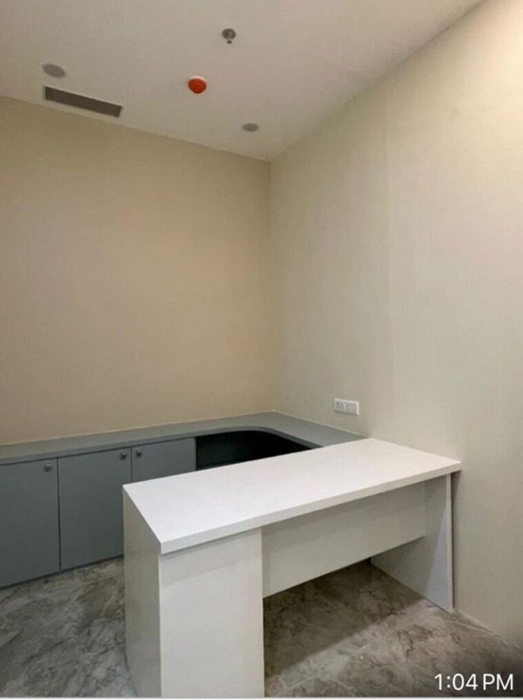 Team Area, mani-casadona Commercial Office Space 950 Sq.Ft. In New Town Kolkata 10564491