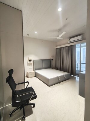 Team Area in 3 BHK Apartment at Indiabulls Sky Forest, Lower Parel – for Rent
