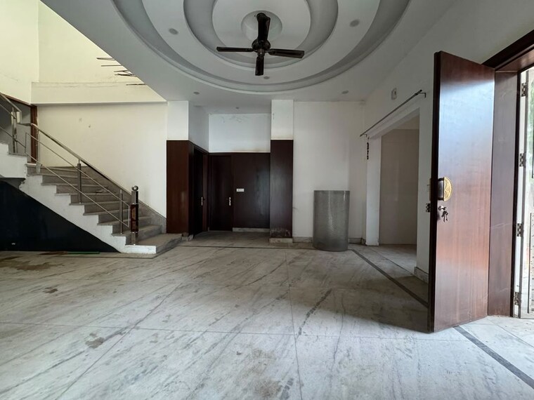 undefined, chattarpur 3 Bedroom 4000 Sq.Ft. Independent House In Chattarpur Delhi 10564551