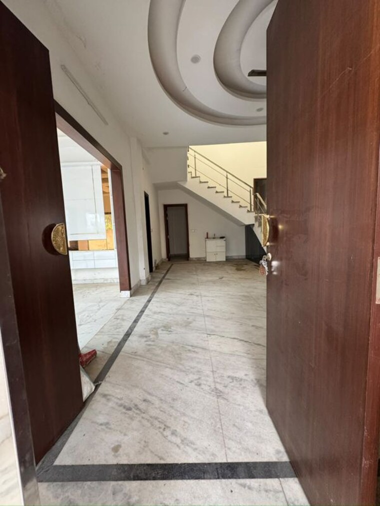 undefined, chattarpur 3 Bedroom 4000 Sq.Ft. Independent House In Chattarpur Delhi 10564551