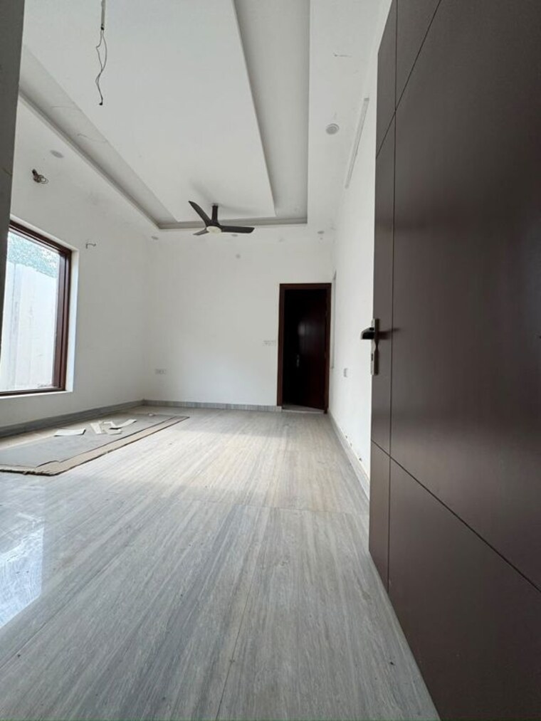 Bathroom, chattarpur 3 Bedroom 4000 Sq.Ft. Independent House In Chattarpur Delhi 10564551