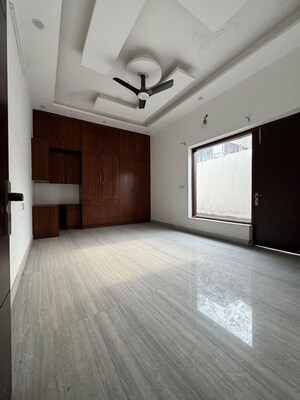 Bedroom in 3 BHK Independent House at Chattarpur – for Rent