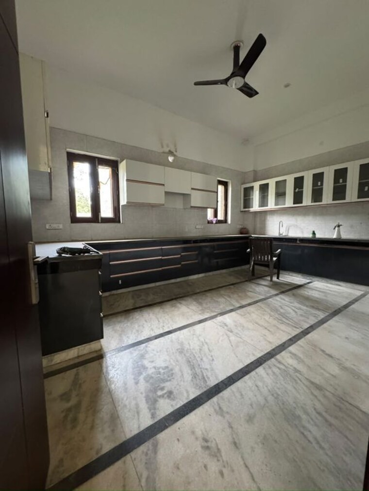 Kitchen, chattarpur 3 Bedroom 4000 Sq.Ft. Independent House In Chattarpur Delhi 10564551