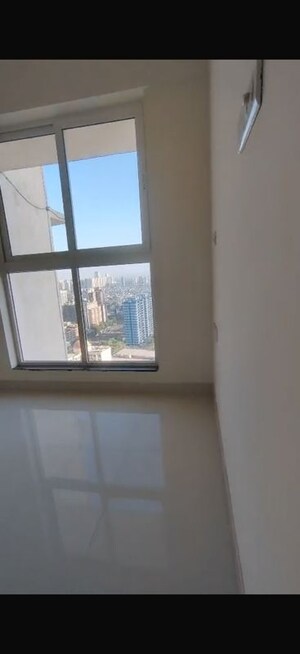 Room in 1.5 BHK Apartment at Sheth Avante, Kanjurmarg West – for Rent