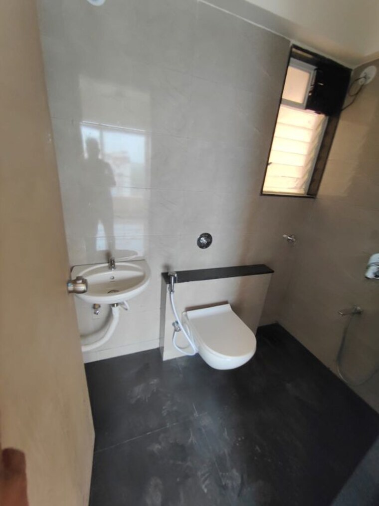 Bathroom, primal-marigold 3 Bedroom 1013 Sq.Ft. Apartment In Moshi Pune 10564586