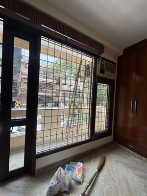 Room in 2 BHK Builder Floor at Malviya Nagar – for Rent