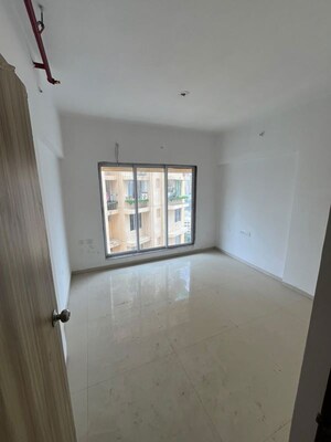 1 BHK Apartment For Rent in Dheeraj Solitaire, Malad West