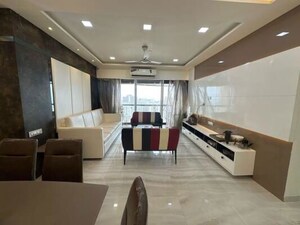 Living Room in 5 BHK Apartment at Raiaskaran Parthenon, Andheri West – for Rent