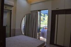 2 BHK + Prayer Room,Servant Room,Study Room Apartment For Sale in Lodha Grandezza