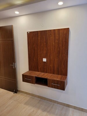 Furnished Amenities in 3 BHK Apartment at Kohli One Malibu Town, Sector 47 – for Rent