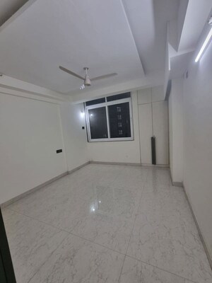 Room in 2 BHK Apartment at Powai – for Rent