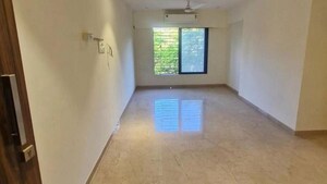 Room in 3 BHK Apartment at Romell Serenity, Oshiwara – for Rent
