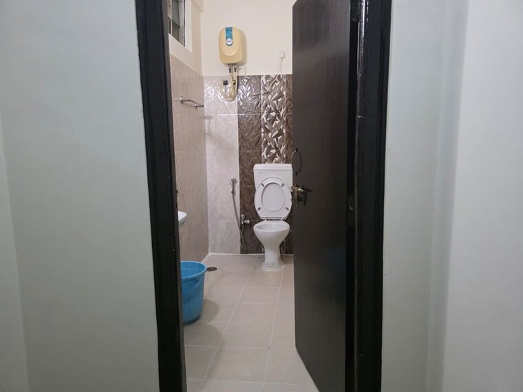 Bathroom, praneeth-pranav-county 3 Bedroom 1800 Sq.Ft. Villa In Beeramguda Hyderabad 10564713