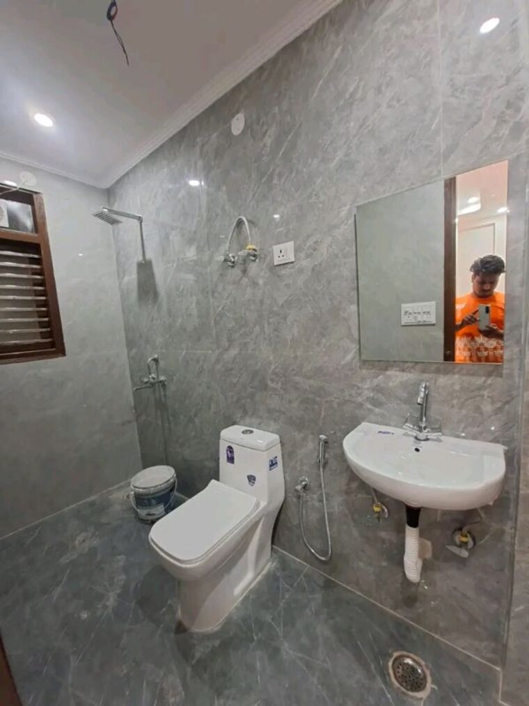 Bathroom, chattarpur 1 Bedroom 450 Sq.Ft. Builder Floor In Chattarpur Delhi 10564722