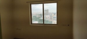 Room in 3 BHK Apartment at Manjeera Majestic Homes, Kukatpally – for Rent