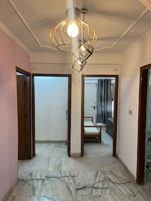 Room in 3 BHK Apartment at Saket – for Rent