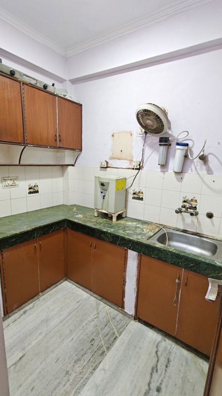 Kitchen, malviya nagar 2 Bedroom 1000 Sq.Ft. Builder Floor In Malviya Nagar Delhi 10564860