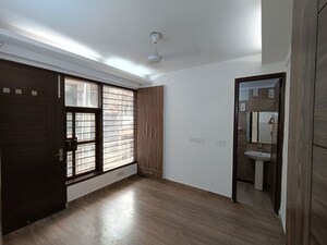 Room in 2 BHK Builder Floor at Malviya Nagar – for Rent