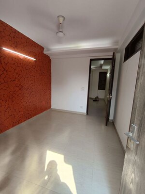Room in 2 BHK Builder Floor at Malviya Nagar – for Rent