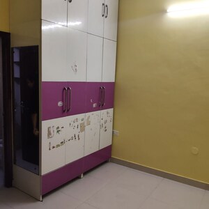 Room in 2 BHK Independent House at Sector 9a – for Rent