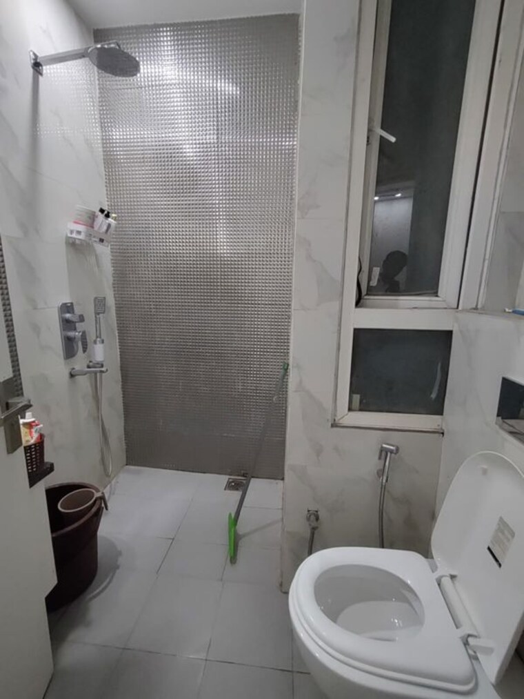 Bathroom, sector 9 3 Bedroom 2460 Sq.Ft. Independent House In Sector 9 Gurgaon 10543317