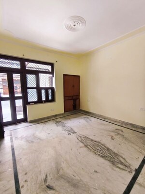 Bedroom in 2 BHK Independent House at Sector 9a – for Rent