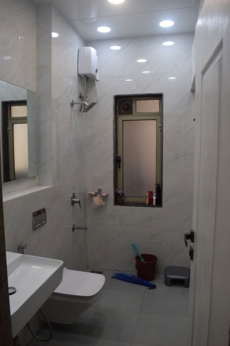 Bathroom, lodha-grandezza 2 Bedroom 1150 Sq.Ft. Apartment In Wagle Industrial Estate Thane 10564593