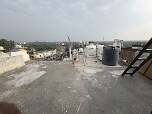 Parking in 1 RK Builder Floor at Chattarpur – for Rent