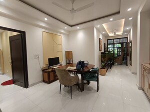 3 BHK Builder Floor For Rent in Smart World Orchard, Sector 61