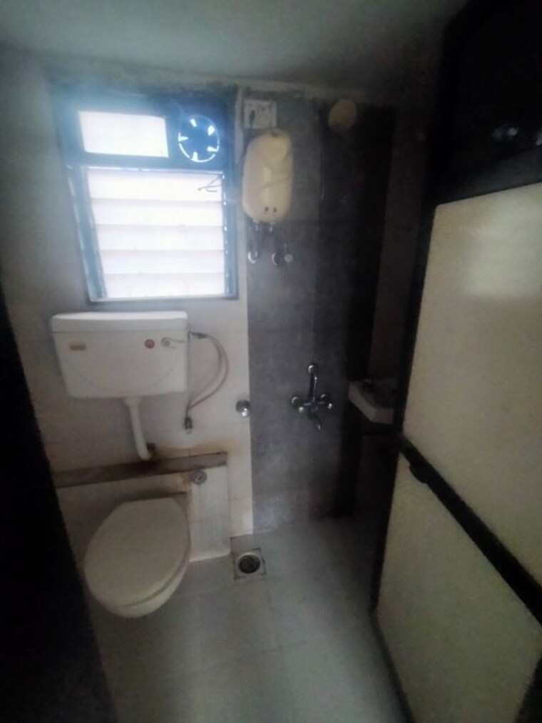 Bathroom, hdil-residency-park 1 Bedroom 650 Sq.Ft. Apartment In Virar West Palghar 10564907