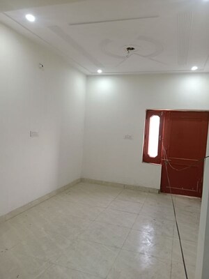 Room in 2 BHK Builder Floor at Huda – for Rent