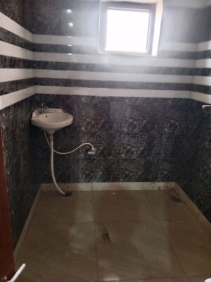 Furnished Amenities in 2 BHK Builder Floor at Huda – for Rent