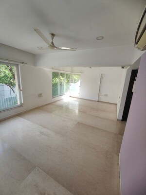 2 BHK Apartment For Rent in Deep Tower, Andheri West