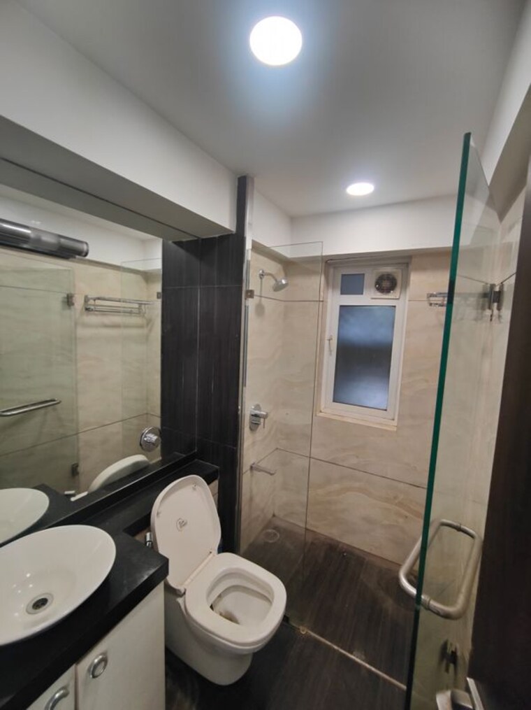 Bathroom, deep-tower 2 Bedroom 750 Sq.Ft. Apartment In Andheri West Mumbai 10564923