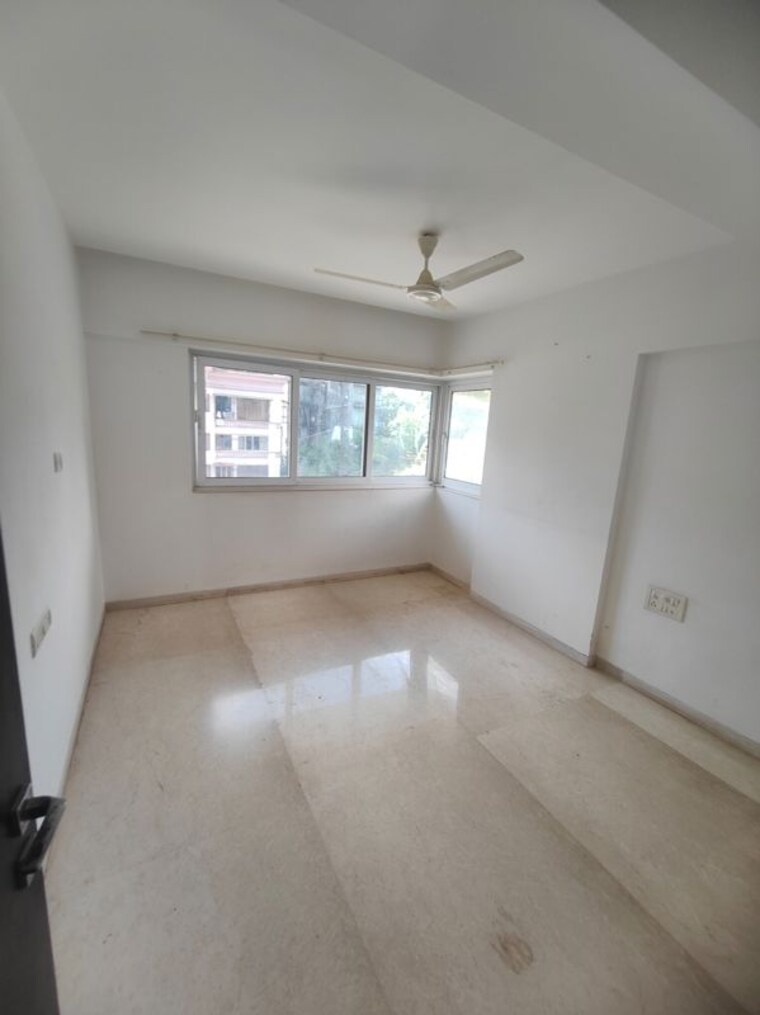 Room, deep-tower 2 Bedroom 750 Sq.Ft. Apartment In Andheri West Mumbai 10564923